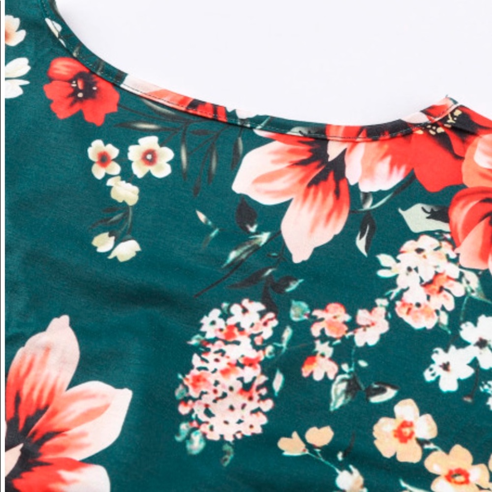 🖤Emerald Floral Midi Wrap Dress - Picture 5 of 6